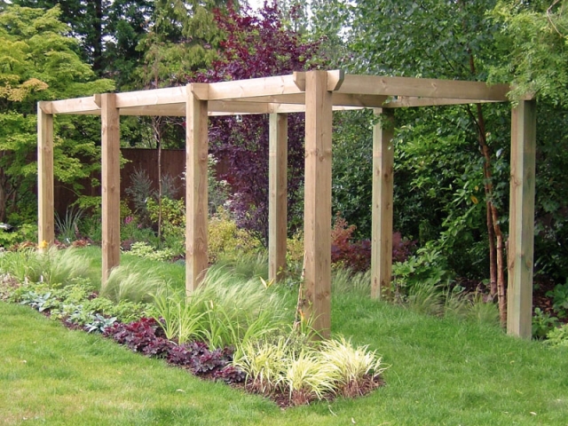 Chunky pergola